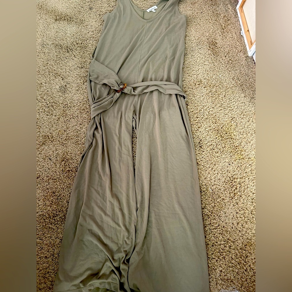 Adorable Jumpsuit with tie